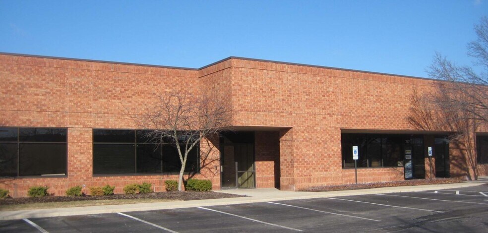742-762 Brooksedge Plaza Dr, Westerville, OH à louer - Photo de l’immeuble – Image 2 sur 5