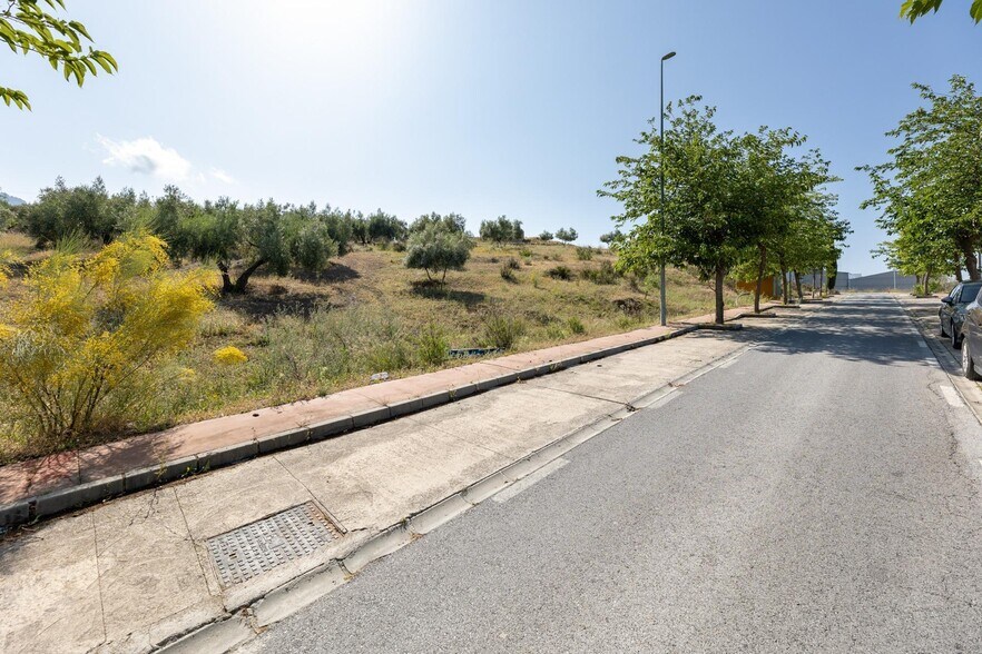 Industriel/Logistique dans Alfacar à vendre - Photo de l’immeuble – Image 3 sur 21