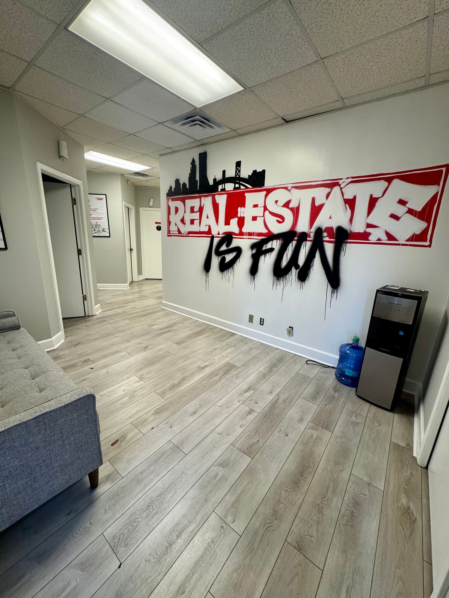 6251 Philips Hwy, Jacksonville, FL à louer Photo intérieure– Image 1 sur 17