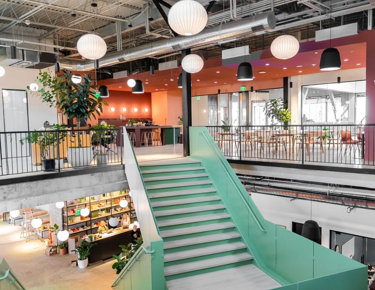 501 SW Hill St, Bend, OR à louer - Photo intérieure – Image 1 sur 7