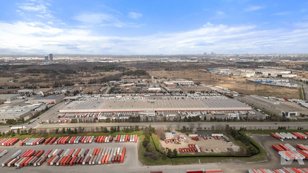 8495 Goreway Dr, Brampton, ON à louer - Photo de l’immeuble – Image 2 sur 4