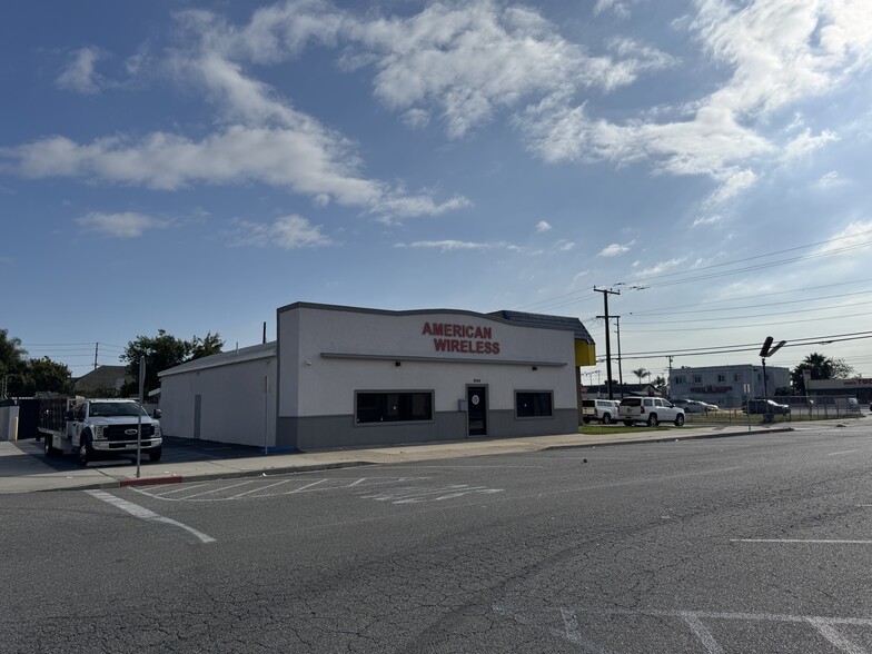 8046 Main St, Stanton, CA à vendre - Photo de l’immeuble – Image 1 sur 17