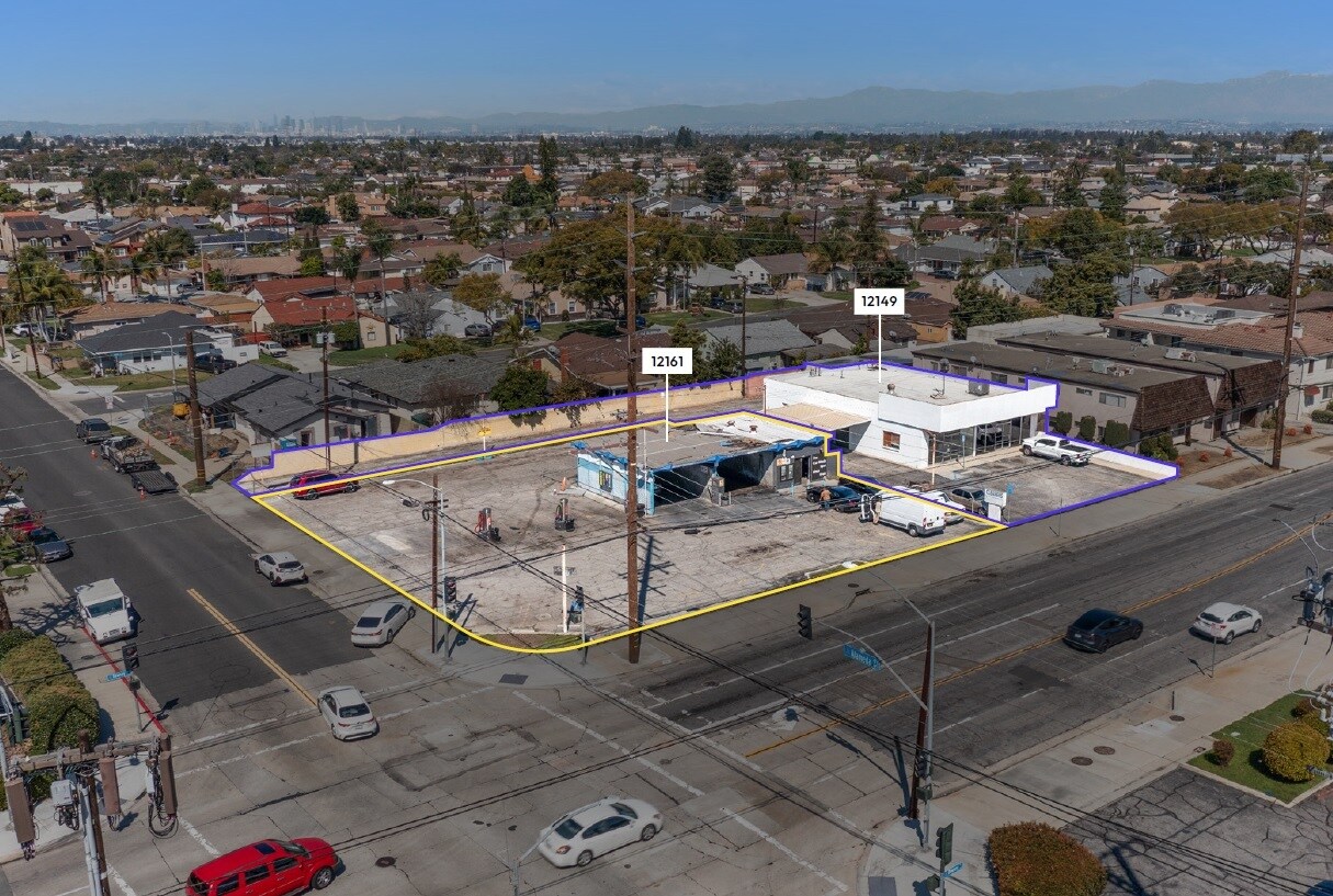 Downey Ave Portfolio portefeuille de 2 biens à vendre sur LoopNet.fr Photo de l’immeuble– Image 1 sur 7