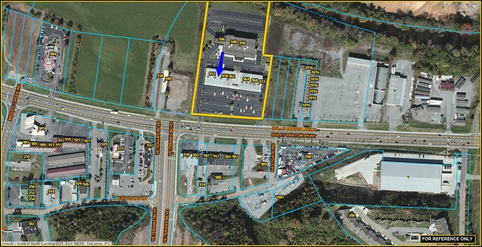 954-972 Dolly Parton Pky, Sevierville, TN à louer - Photo de l’immeuble – Image 3 sur 10