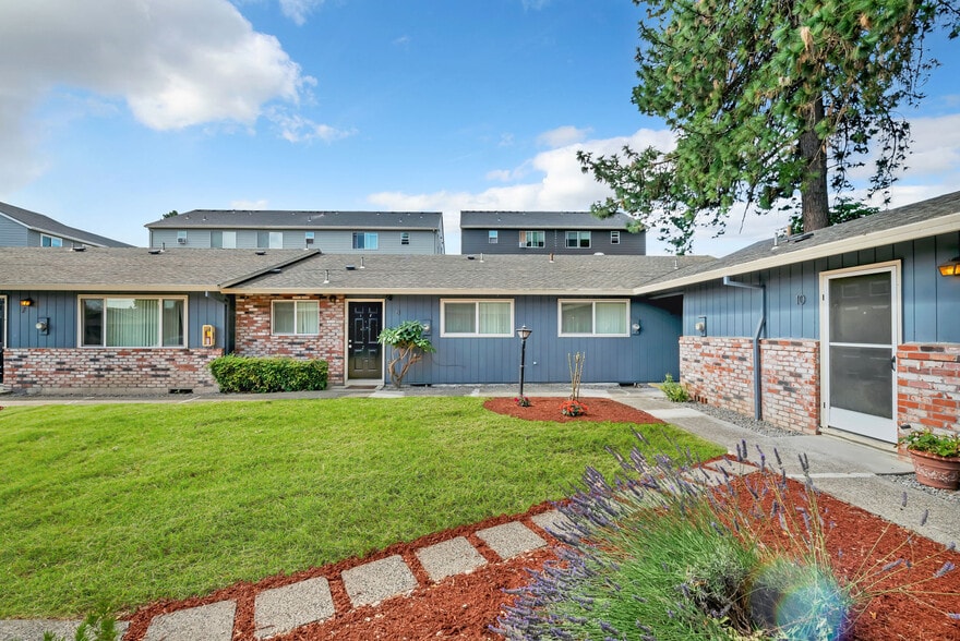 18140 SW Shaw St, Aloha, OR à vendre - Photo de l’immeuble – Image 2 sur 21