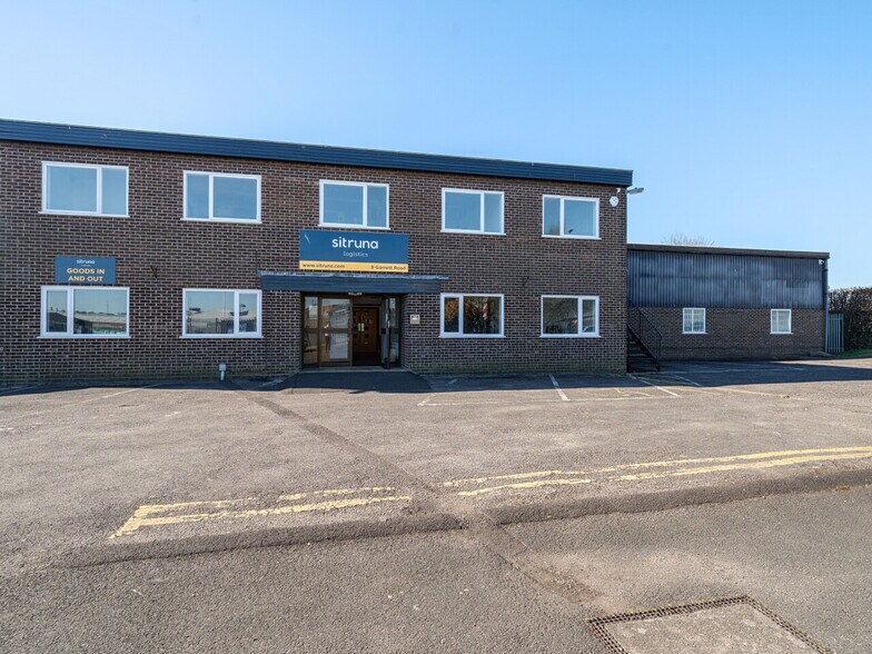 9 Garrett Rd, Yeovil à louer - Photo principale – Image 1 sur 1