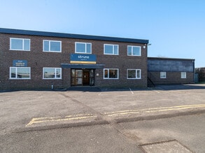 9 Garrett Rd, Yeovil à louer Photo de l’immeuble– Image 1 sur 5