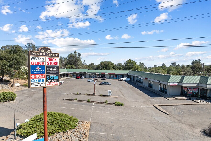 4050 Durock Rd, Shingle Springs, CA à vendre - Photo de l’immeuble – Image 2 sur 12