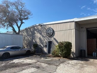 Plus de détails pour 521 S Commerce Dr, Largo, FL - Industriel/Logistique à vendre