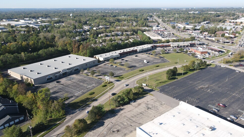 9521-9591 Fields Ertel Rd, Loveland, OH à louer - Photo principale – Image 1 sur 3