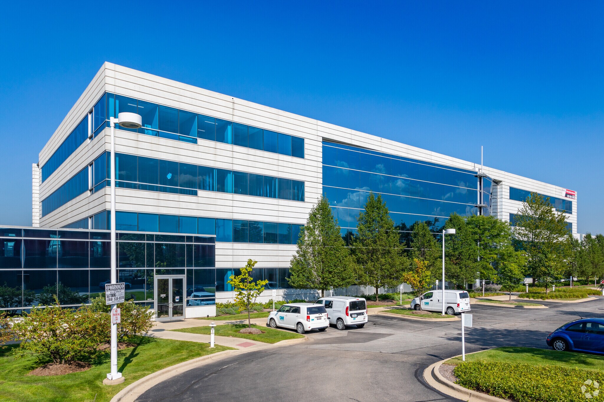 5500 Pearl St, Rosemont, IL à louer Photo de l’immeuble– Image 1 sur 13