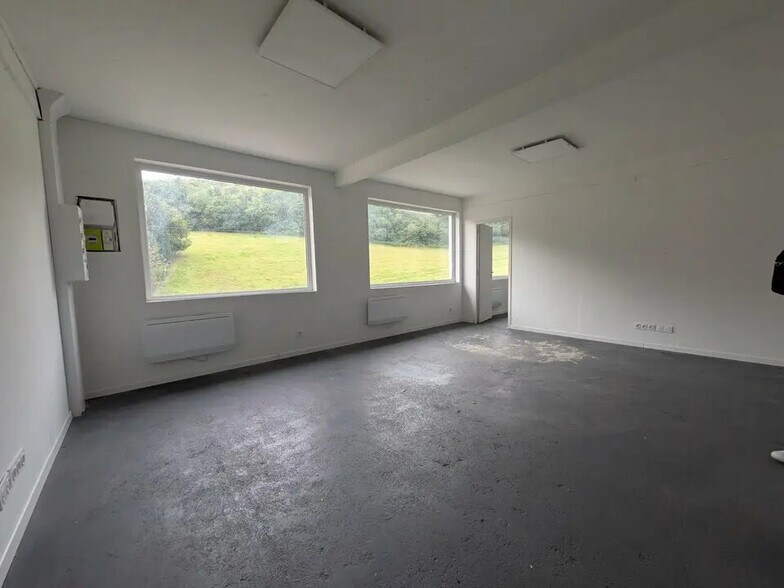 Bureau dans Darnétal à louer - Photo de l’immeuble – Image 1 sur 4