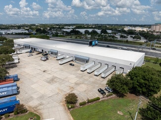 Plus de détails pour 1075 Gills Dr, Orlando, FL - Industriel/Logistique à louer