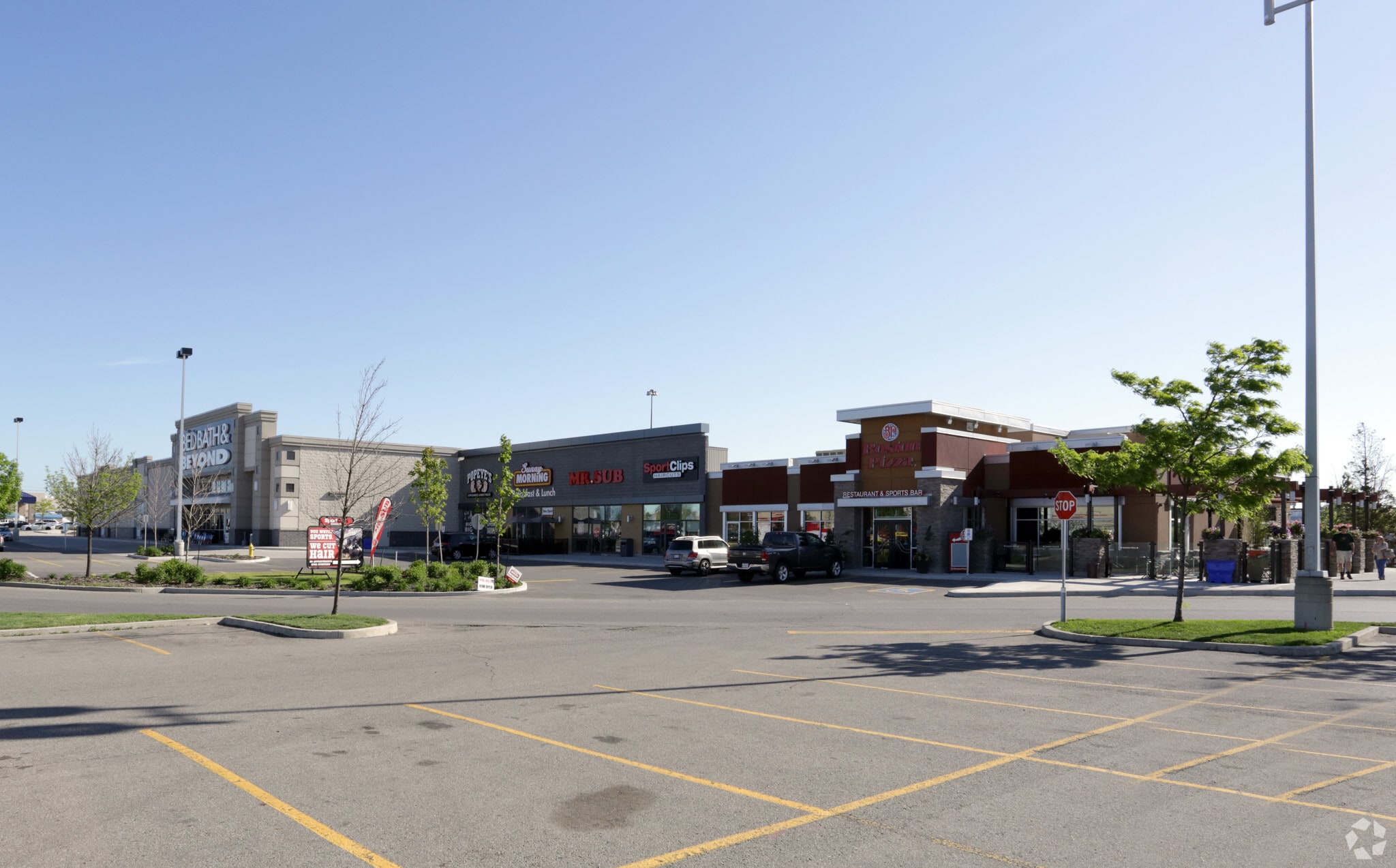 1602-1608 The Queensway, Toronto, ON à louer Photo principale– Image 1 sur 5