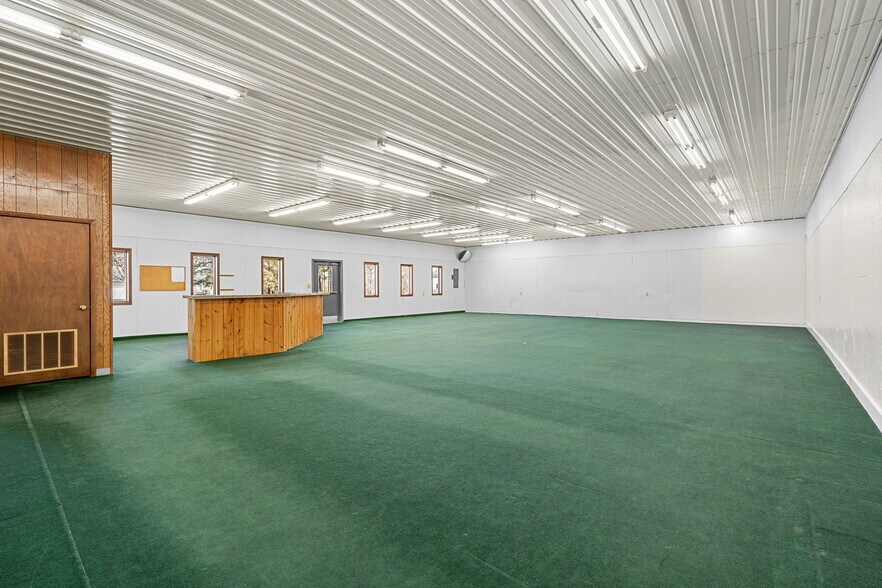438 Highway Ave S, Blooming Prairie, MN à vendre - Photo de l’immeuble – Image 2 sur 28