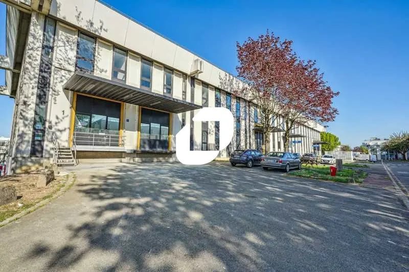 13 Rue Des Cévennes, Rungis à louer - Photo de l’immeuble – Image 2 sur 18