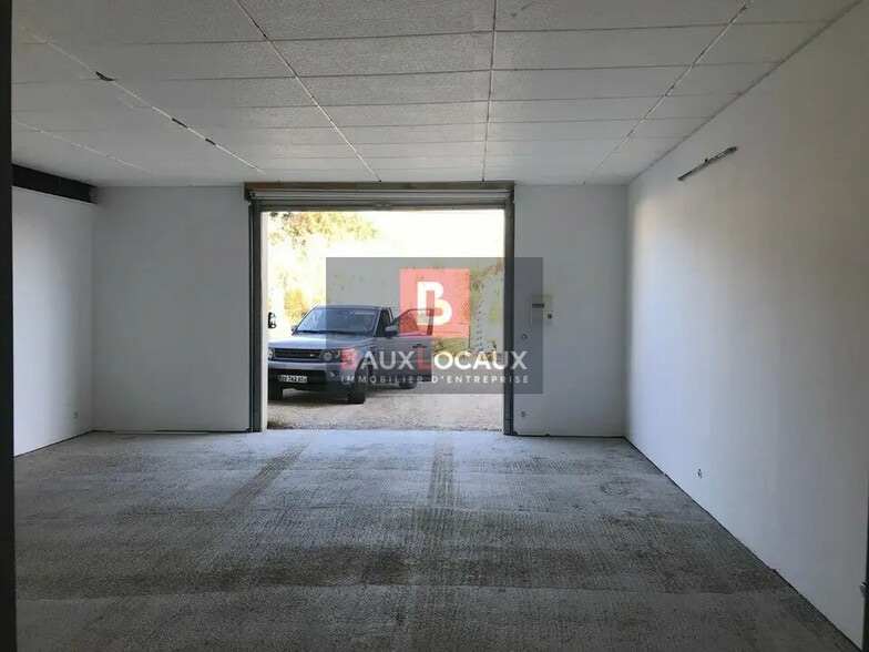 Industriel/Logistique dans Salon-de-Provence à louer - Photo intérieure – Image 3 sur 7