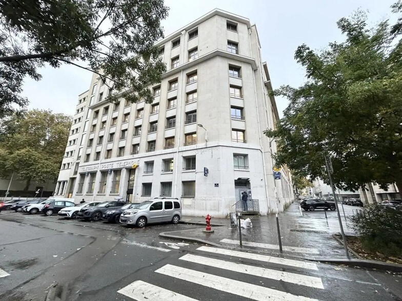 150-154 Rue Pierre Corneille, Lyon à louer - Photo de l’immeuble – Image 2 sur 21