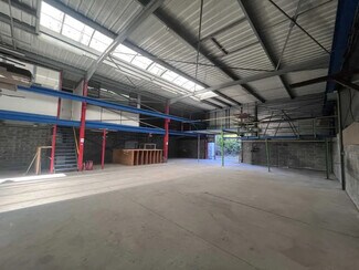 Plus de détails pour Bureau, Local d'activités à louer