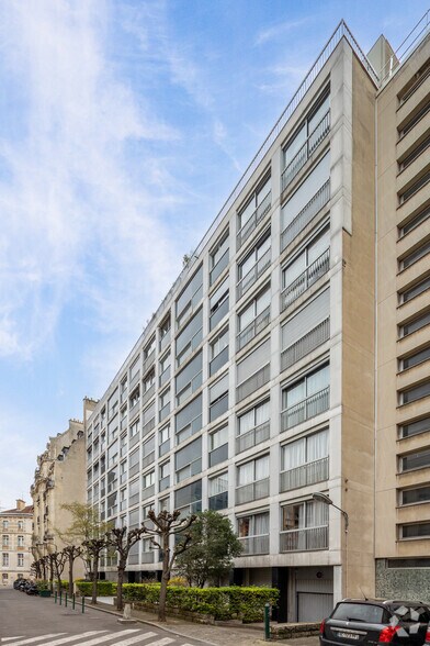 5 Avenue Vavin, Paris à louer - Photo de l’immeuble – Image 2 sur 2