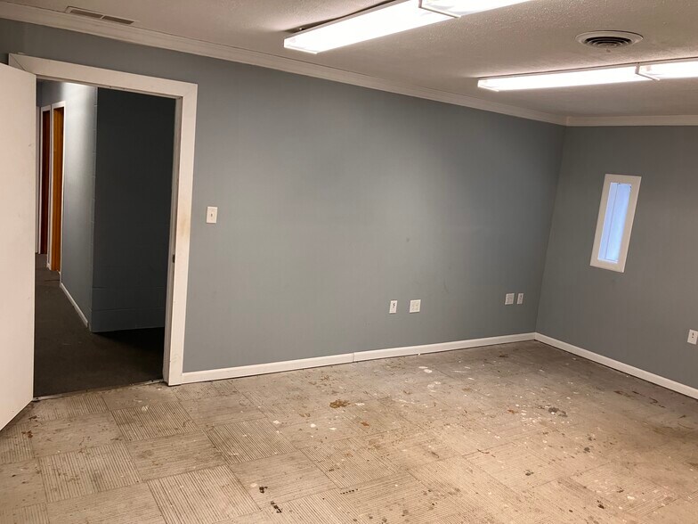 68 Comet Ave, Buffalo, NY à louer - Photo de l’immeuble – Image 2 sur 6