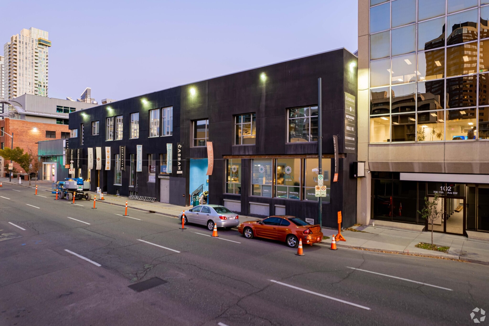 720-724 11th Ave SW, Calgary, AB à louer Photo principale– Image 1 sur 11