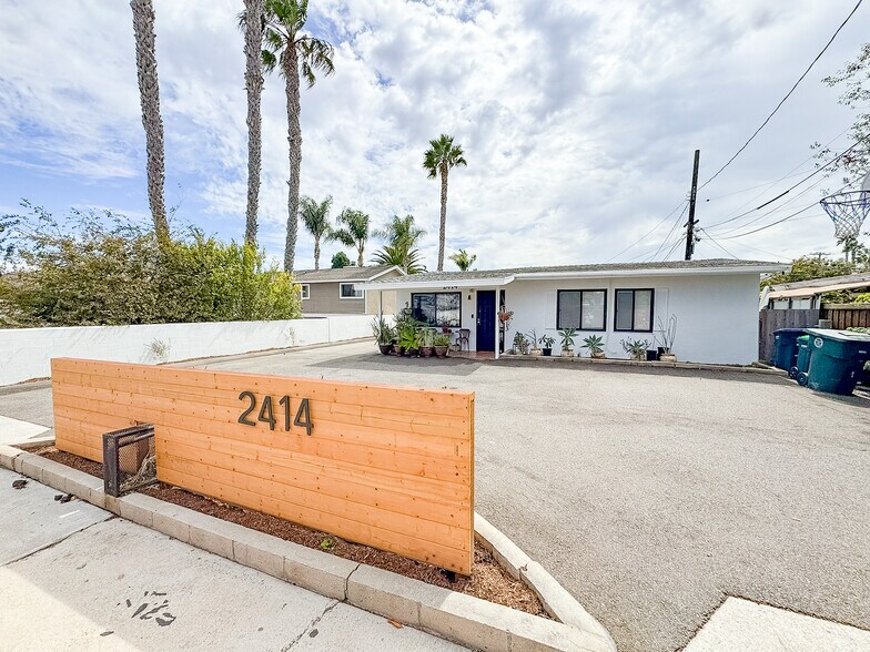 2422 Santa Ana Ave, Costa Mesa, CA à vendre - Photo de l’immeuble – Image 3 sur 12