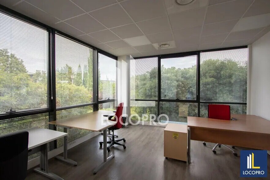 Bureau dans Aix-en-Provence à louer - Photo de l’immeuble – Image 2 sur 9