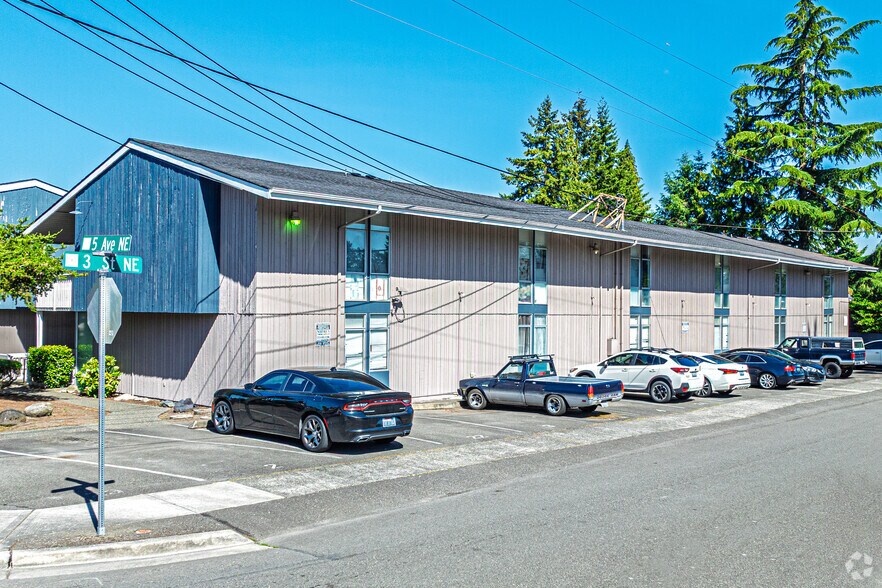 219 5th Ave NE, Puyallup, WA à vendre - Photo de l’immeuble – Image 3 sur 28
