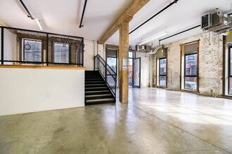 199 Cook St, Brooklyn, NY à louer Photo de l’immeuble– Image 1 sur 4
