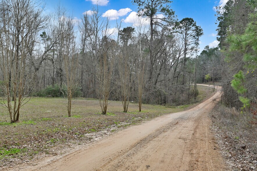 0 Hwy 190, Oakhurst, TX à vendre - Photo de l’immeuble – Image 2 sur 15