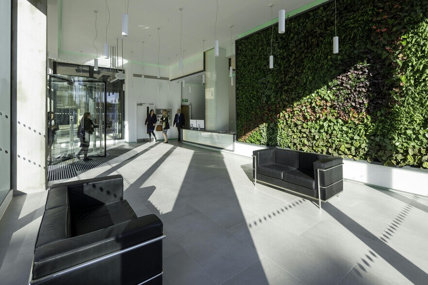 St Georges Sq, New Malden à louer - Photo intérieure – Image 2 sur 6