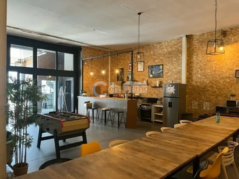 Local d’activités dans Cenon à louer - Photo intérieure – Image 2 sur 9