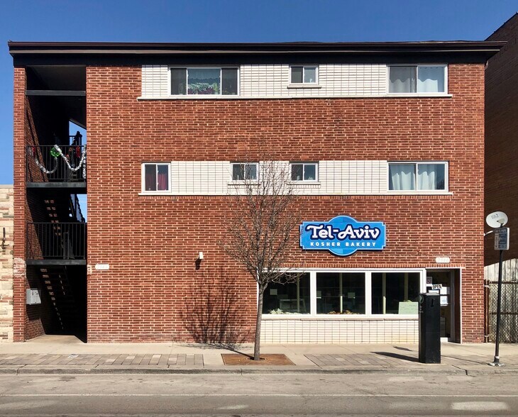 2944 W Devon Ave, Chicago, IL à vendre - Photo principale – Image 2 sur 16