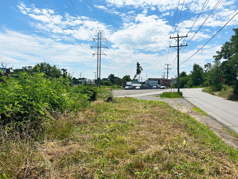 Ruritan Road, Sterling, VA à vendre - Photo de l’immeuble – Image 2 sur 5