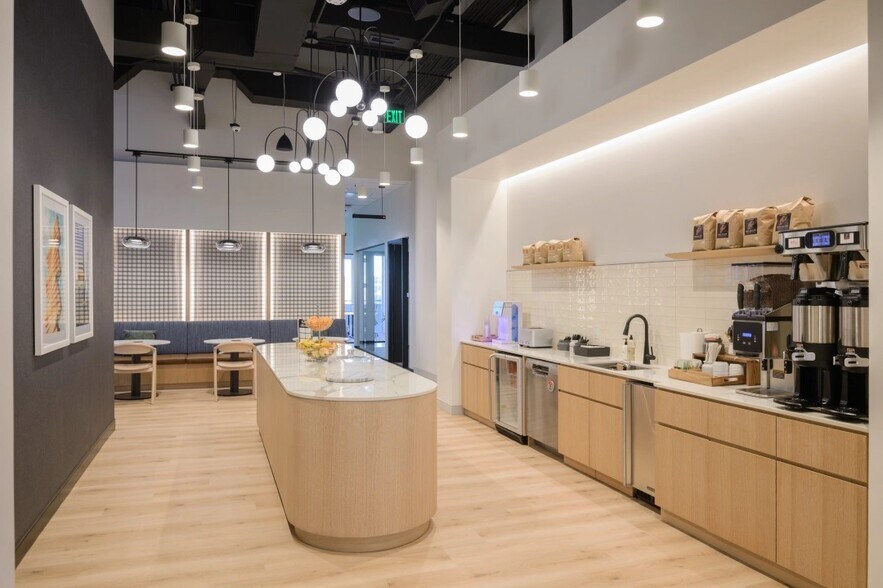 2128-2158 W 32nd Ave, Denver, CO à louer - Photo de l’immeuble – Image 1 sur 13