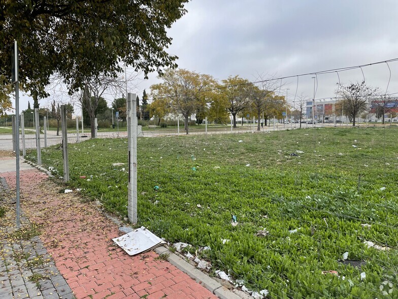 Calle De Berzosa De Lozoya, 9, Madrid, Madrid à vendre - Photo de l’immeuble – Image 2 sur 2