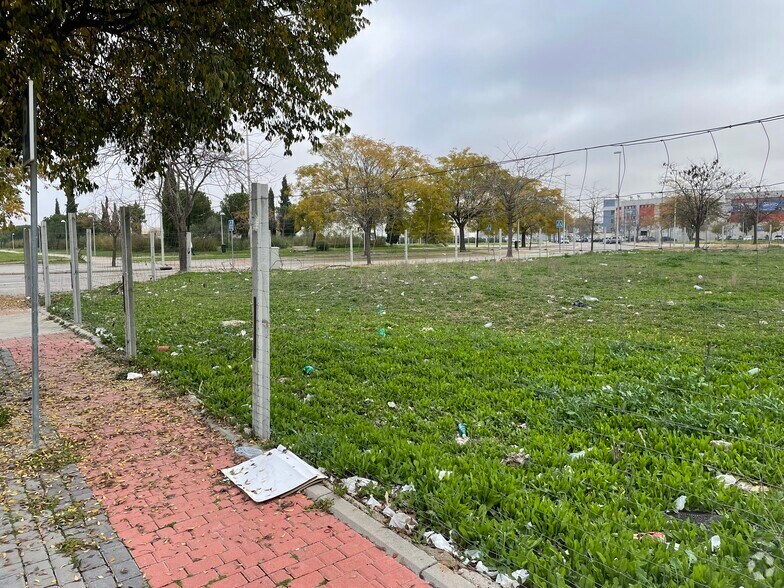 Calle de Berzosa de Lozoya, 9, Madrid, Madrid à vendre - Photo de l’immeuble – Image 2 sur 2