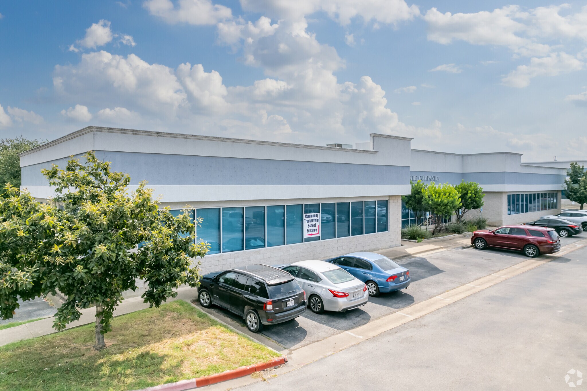 1611 Chisholm Trail Rd, Round Rock, TX à louer Photo principale– Image 1 sur 5