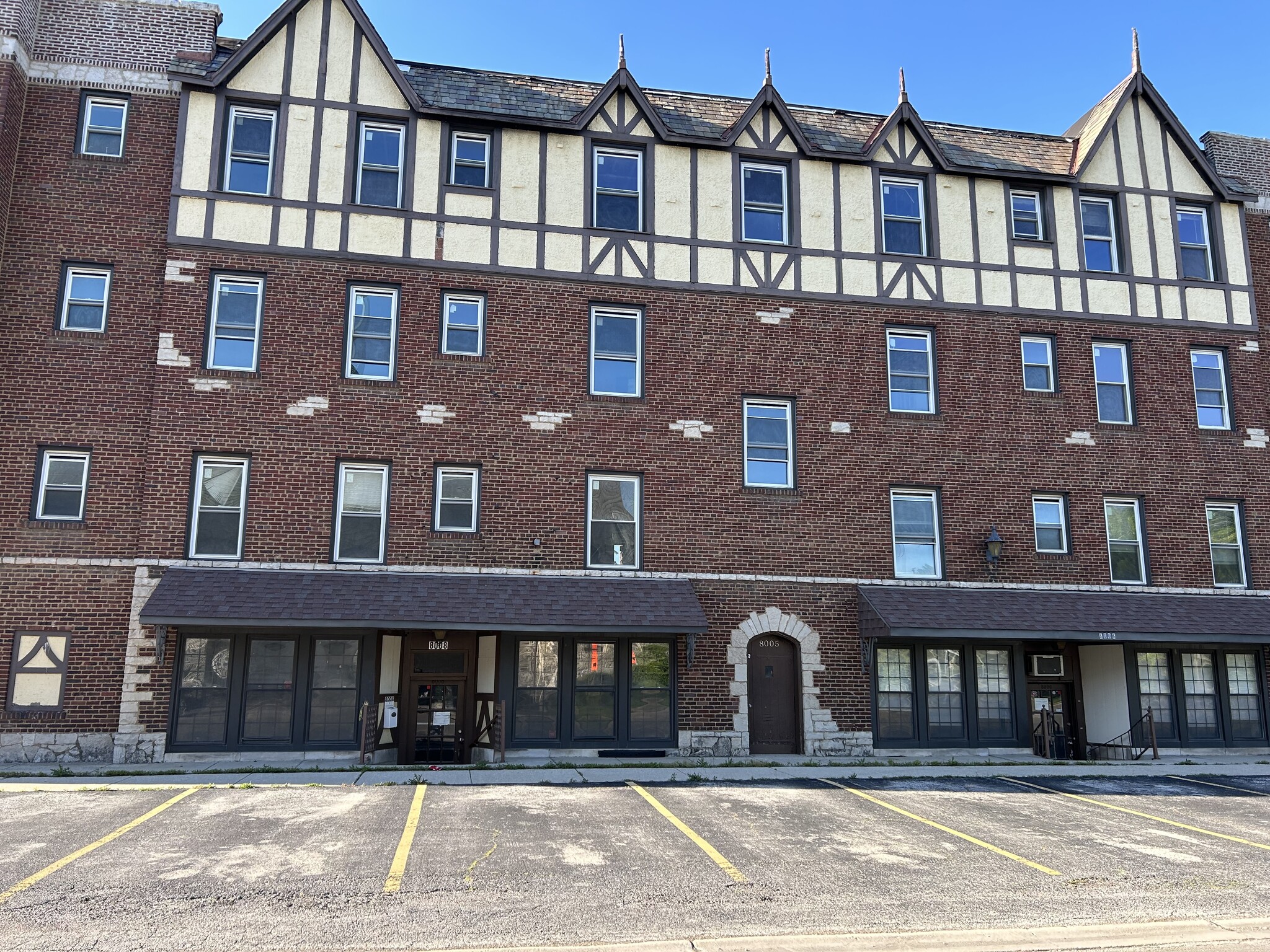 8001 Edgewater Rd, North Riverside, IL à vendre Photo principale– Image 1 sur 5