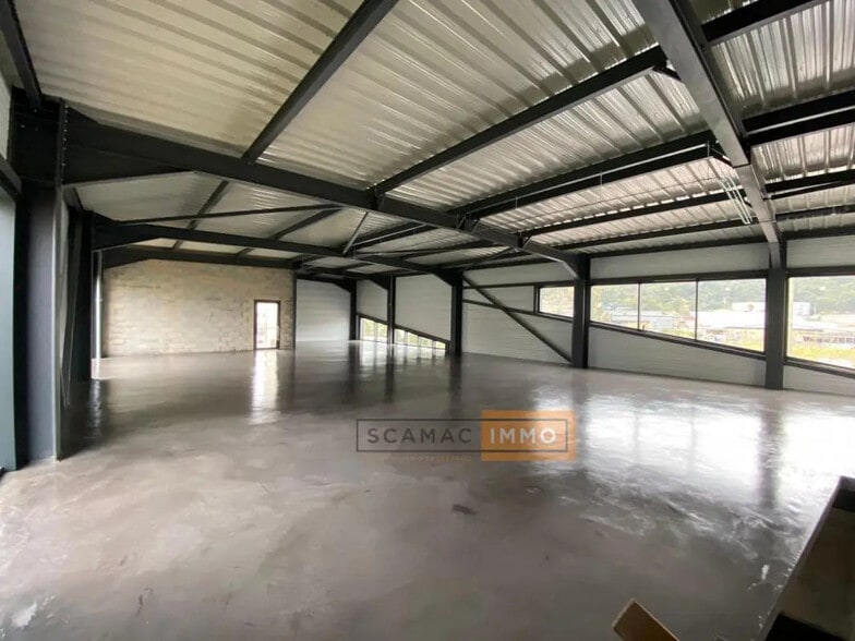 Local commercial dans La Garde à louer - Photo de l’immeuble – Image 3 sur 7