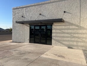 447 S Old Litchfield Rd, Litchfield Park, AZ à louer Photo de l’immeuble– Image 1 sur 6