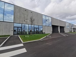 Plus de détails pour Local d'activités à louer