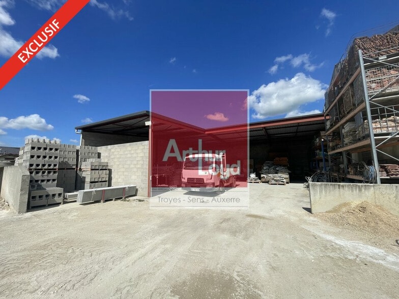 Industriel/Logistique dans Sens à vendre - Photo de l’immeuble – Image 1 sur 5