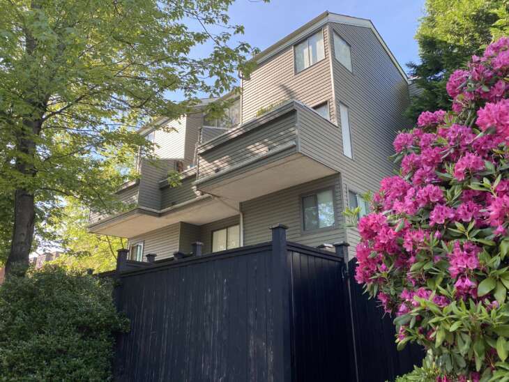 3495 W 4th Ave, Vancouver, BC à vendre Photo de l’immeuble– Image 1 sur 14