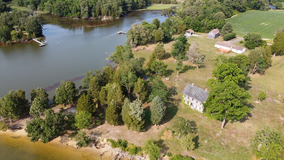 39645 Sweetpea Ln, Leonardtown, MD à vendre - Photo de l’immeuble – Image 2 sur 17