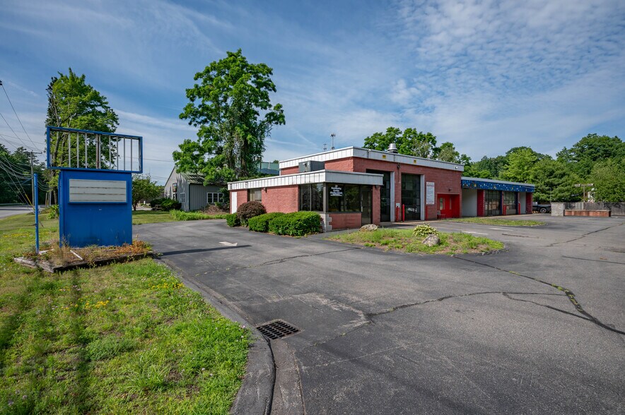 386 Daniel Webster Hwy, Merrimack, NH à louer - Photo de l’immeuble – Image 3 sur 18