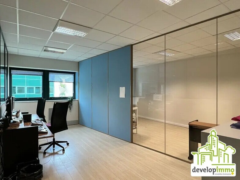 Bureau dans Caen à louer - Photo de l’immeuble – Image 2 sur 13