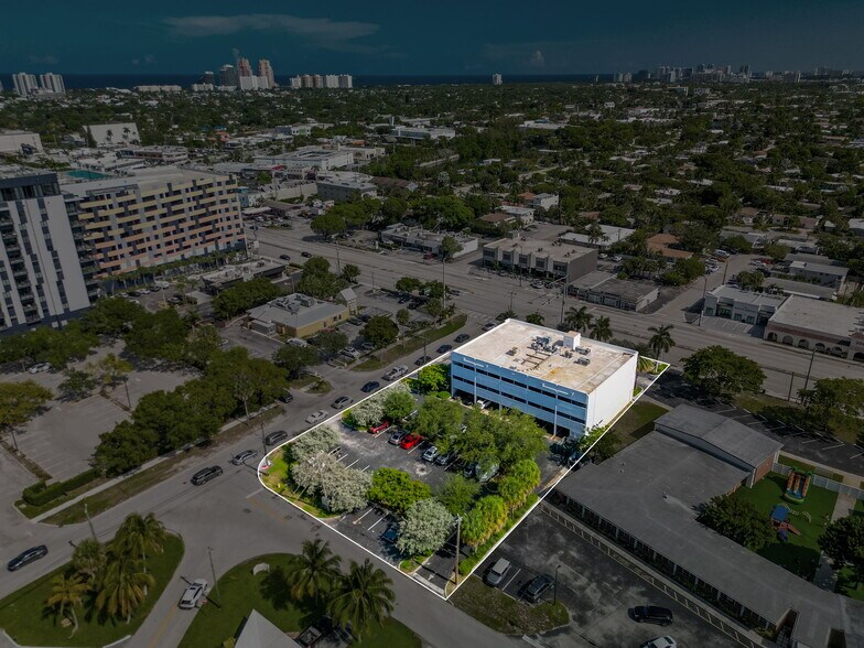 1995 E Oakland Park Blvd, Fort Lauderdale, FL à vendre - Photo de l’immeuble – Image 1 sur 37