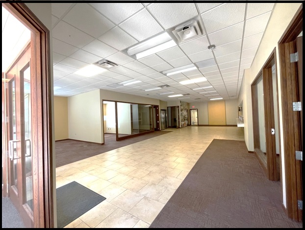 15030 Idlewild Rd, Matthews, NC à louer - Photo de l’immeuble – Image 2 sur 7